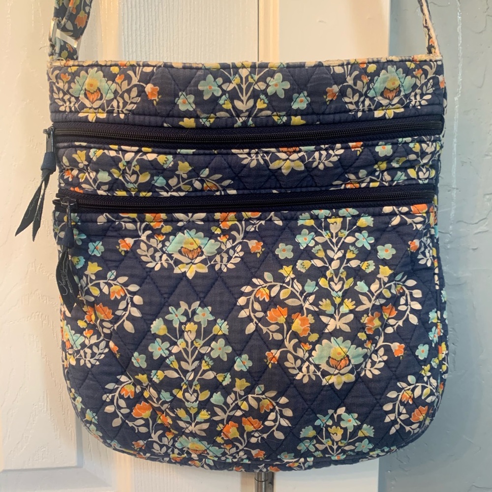 (3 for 15$)Vera Bradley large crossbody bag